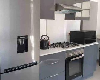 Ultra modern 2 bedroomed apartment - 2082 - Bulawayo - Kitchen