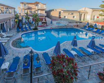 Planos Beach Hotel - Tsilivi - Bazén