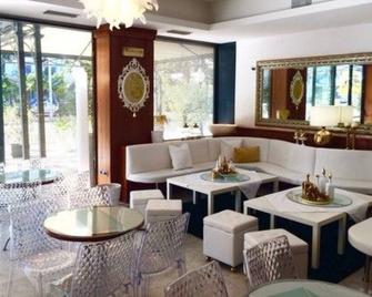 Hotel La Perla - Riva del Garda - Lounge