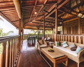 The Studio - Senggigi - Balcón