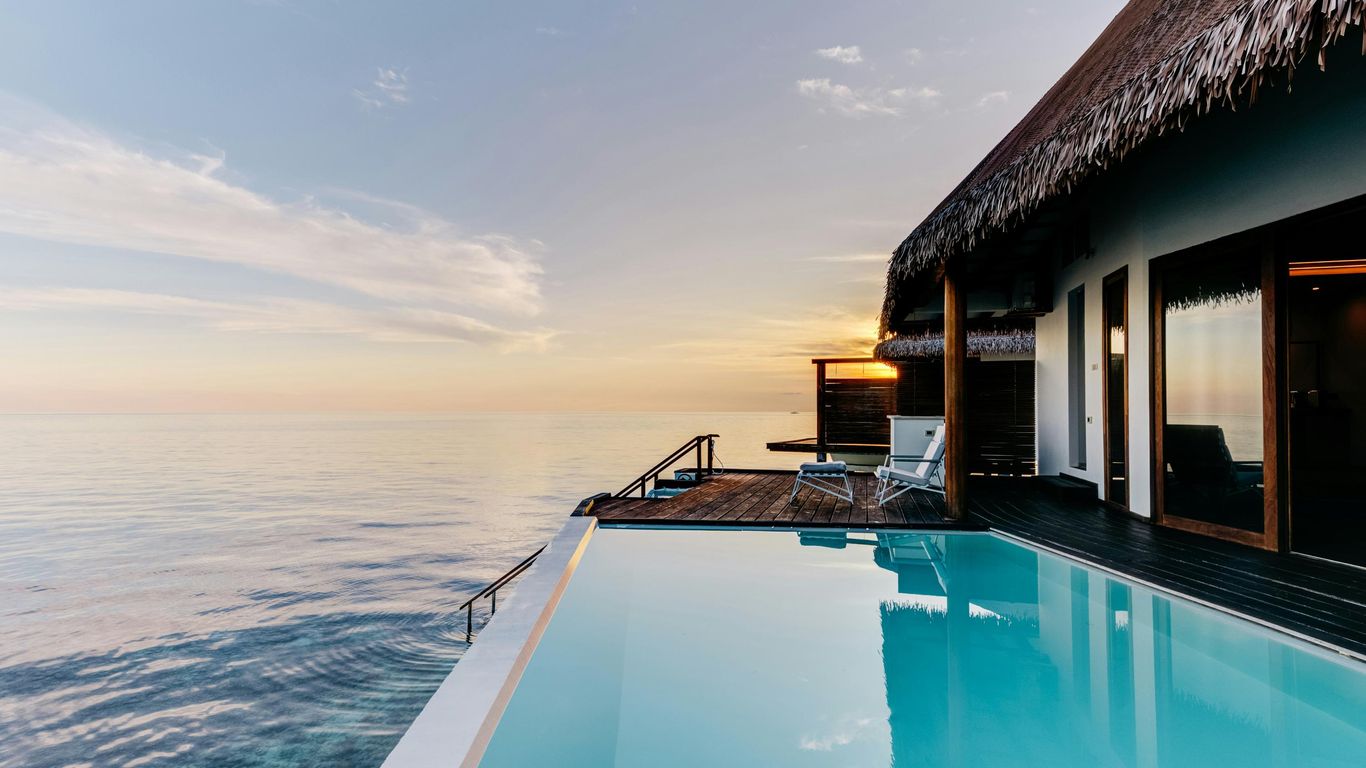 Cinnamon Velifushi Maldives