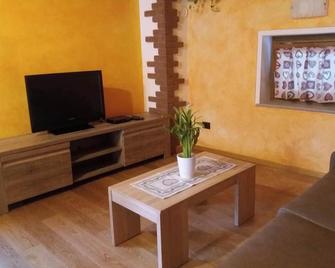 Homerez - Apartment in Aymavilles - Aymavilles - Living room
