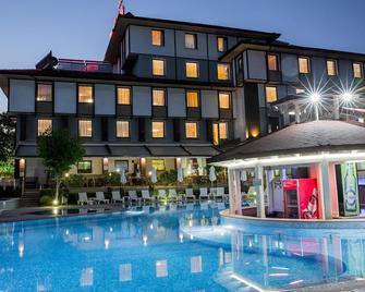 Spa Hotel Ezeretz Blagoevgrad - Blagoevgrad - Building