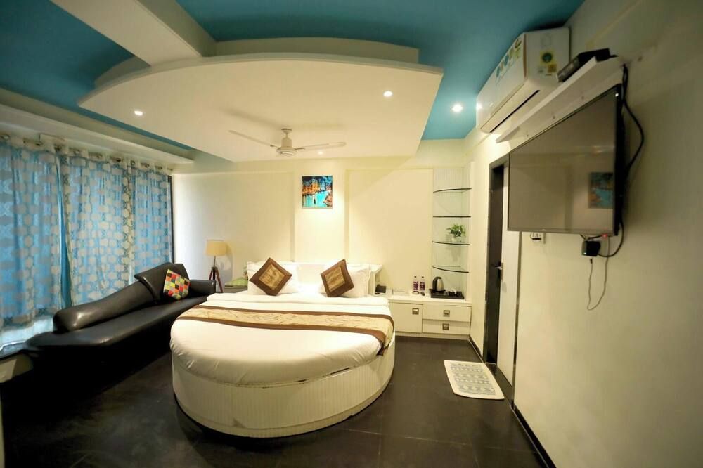 Hotel Panchvati Residency - Mumbai - Bedroom
