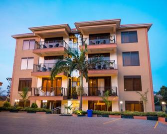 Kampala Suburbs Apartment - Kampala - Building