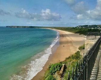 Glenholme Apartments - Tenby - Beach