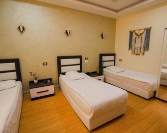 Capital Hotel - Cairo - Bedroom