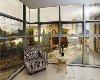 St Mark Hotel - סבו סיטי - מרפסת