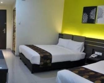 GM Holiday Hotel - Lumut - Habitación