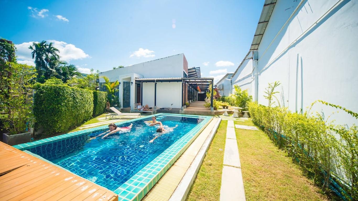 Chillhub Hostel Phuket