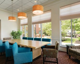 Hilton Garden Inn Harrisburg East - Harrisburg - Lobby