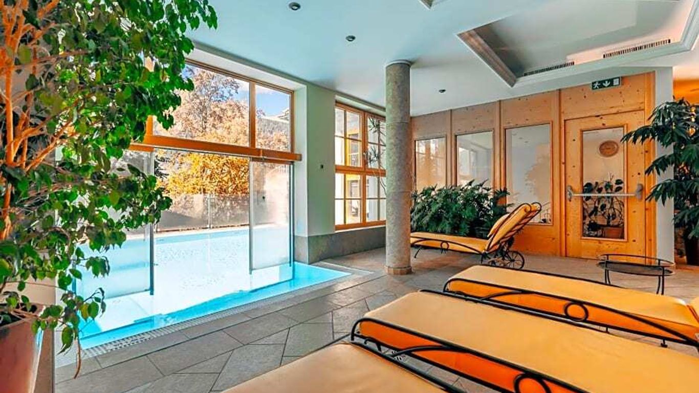 هوتل ألتي بوست جاستين