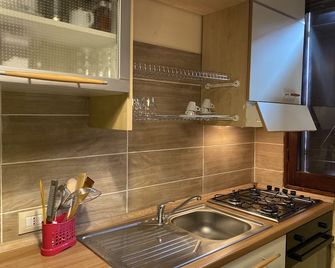 Piedra Casa Vacanze - Portoscuso - Keuken