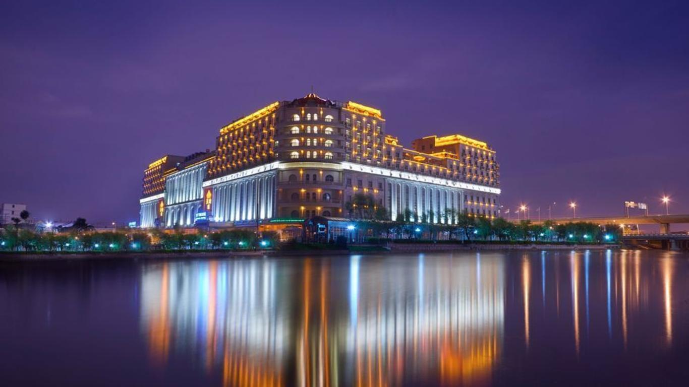 New Century Manju Select Hotel Hongqiao Hub National Exhibition Center