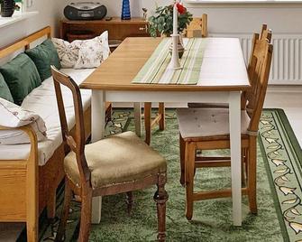 6 Person Holiday Home in Gagnef - Dala-Floda - Comedor