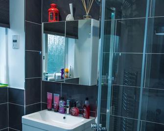 Phamphy Luxury Home For Comfort & Hospitality - Belvedere - Bathroom