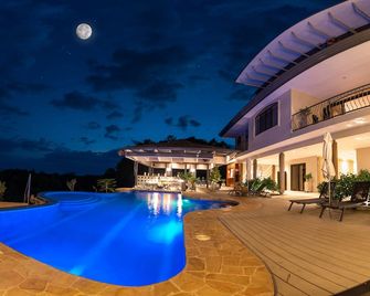 Marala Hotel - Esterillos - Басейн