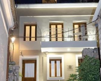 Leone suites - Nafpaktos - Stairs