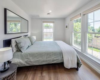 Fun Getaway Lakehouse in the Hudson Valley - Craryville - Habitación