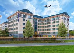 Park Inn by Radisson Brussels Airport - Diegem - Building