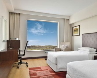 Four Points by Sheraton Jaipur, City Square - Jaipur - Bedroom