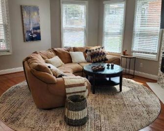 Historic Mt. Airy - Wine country - Mount Airy - Sala de estar