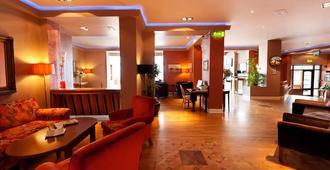 Majestic Hotel - Waterford - Hall