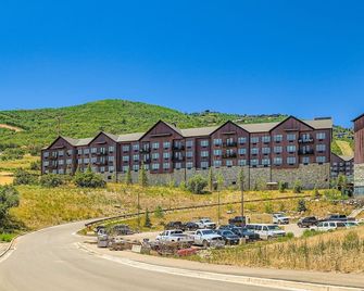 Pioche Village Getaway! condo - Park City - Building