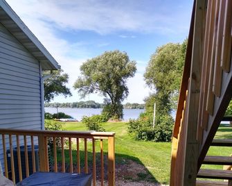 Peaceful retreat for all seasons' - Beaver Dam - Innenhof