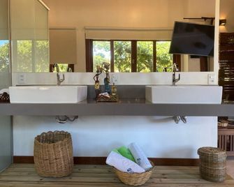 Pousada Abaré - Itacaré - Bathroom