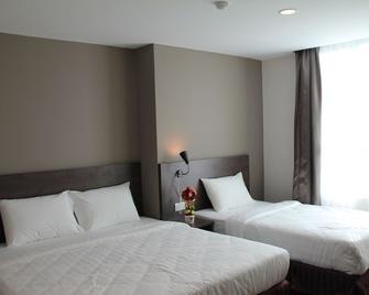 KL Hotel - Labuan - Camera da letto