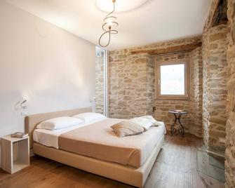Palazzo Serre - Natura & Piscina - San Leo - Bedroom