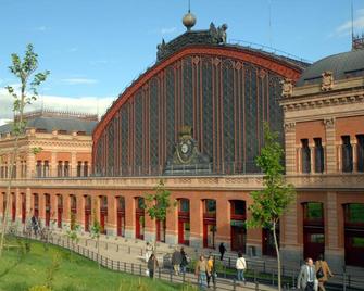 Casa de Huespedes La Asturiana - Madrid - Building