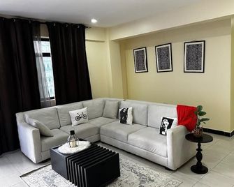 Girrafe Apartments - Dar Es Salaam - Living room