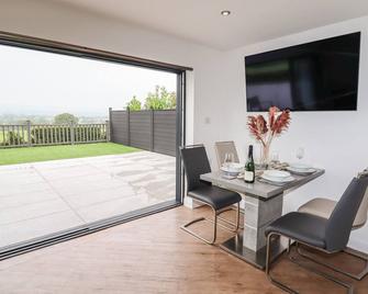 Viewlangho - Blackburn