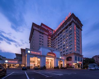 Vienna International Hotel Shanghai Jinshajiang Road Changfeng Park - Shanghai - Building