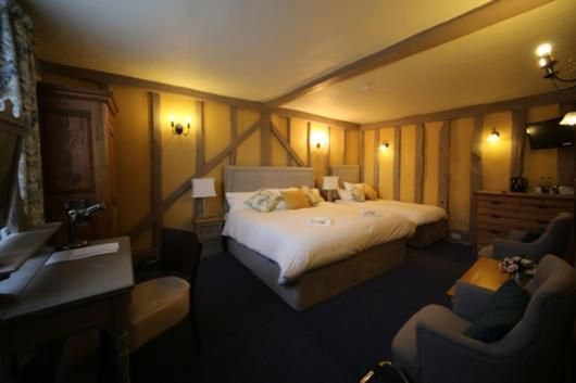 Black Buoy Inn - קולצ'סטר - חדר שינה