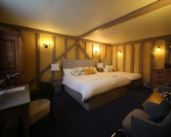 Black Buoy Inn - קולצ'סטר - חדר שינה