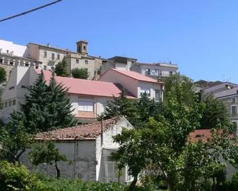 Residenza Sulla Roccia - Bovino - Edificio