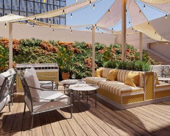 نوفوتيل أبيدجان ماركوري - ابيدجان - بار