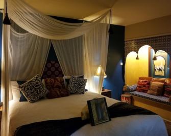 El Morocco Inn and Spa Resort - Desert Hot Springs - Schlafzimmer