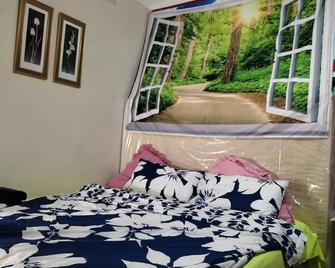 master bedroom with ensuite in frankston walk to cbd, updated bathroom & kitchen - Frankston - Bedroom