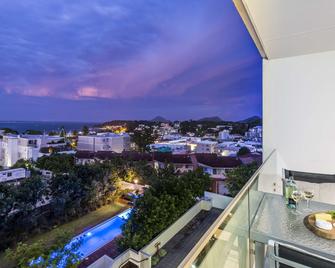 Oaks Nelson Bay Lure Suites - Nelson Bay - Balkong