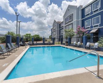 Best Western Executive Inn - Corsicana - Zwembad