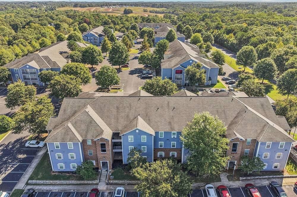 Landing | Stylish 2bd, Gym, Clubhouse