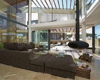 Areias do Seixo - A dos Cunhados - Lobby