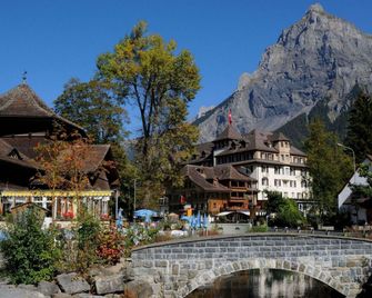 Belle Epoque Hotel Victoria - Kandersteg - Edificio