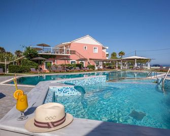 The Wave - Sidari - Piscina