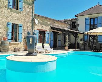 Luxe B&B maison á votre santé, in Bordeaux Wine Region - Savignac-de-Duras - Piscina