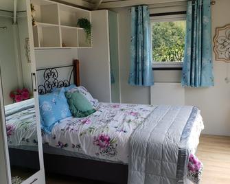 Stunning Location Garden Setting, Farmstead Cottage! - Renwick - Schlafzimmer